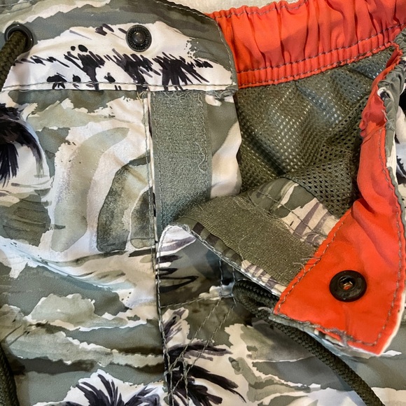 Palm Tree Camouflage Shorts - Picture 3 of 3